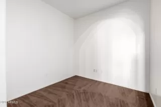 Photo #4: 6991856 Listing 