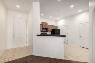 Photo #6: 6991856 Listing 