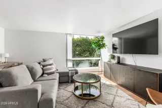 Photo #6: 6991871 Listing 