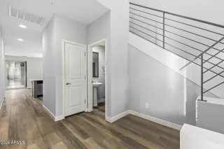 Photo #3: 6991894 Listing