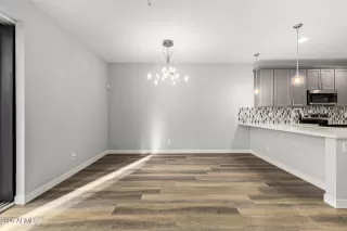 Photo #6: 6991894 Listing