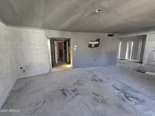 Photo #4: 6991922 Listing