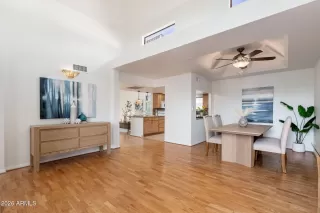 Photo #6: 6992077 Listing 