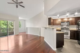 Photo #4: 6992079 Listing 