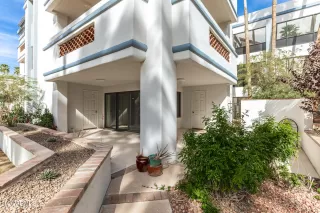 Photo #2: 6992117 Listing