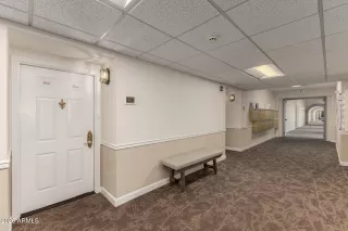 Photo #6: 6992117 Listing