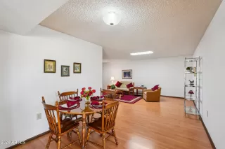 Photo #5: 6992159 Listing