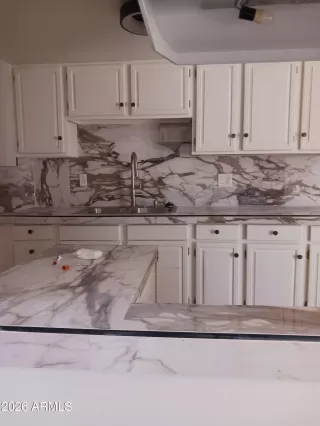 Photo #4: 6992279 Listing 