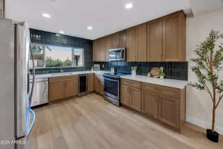 Photo #6: 6992421 Listing