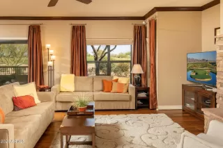 Photo #6: 6992445 Listing