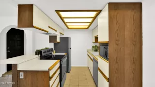 Photo #6: 6992485 Listing 