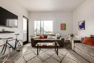 Photo #2: 6992524 Listing