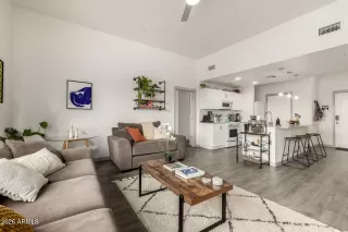 Photo #3: 6992524 Listing