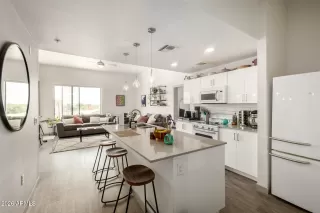 Photo #6: 6992524 Listing