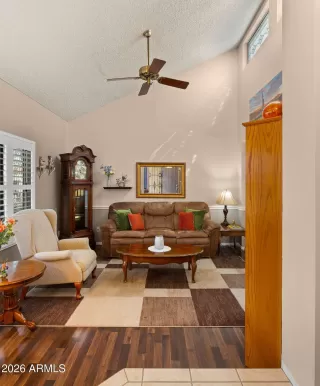 Photo #4: 6992543 Listing 