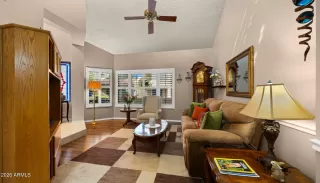 Photo #6: 6992543 Listing 