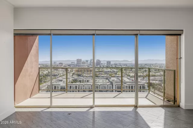 MLS: 6992663 Condo For Sale