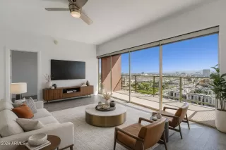 Photo #1: 6992663 Listing 