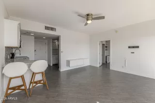 Photo #5: 6992663 Listing 