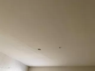 Photo #5: 6992672 Listing