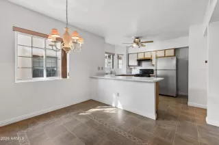 Photo #5: 6992833 Listing