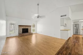 Photo #6: 6992853 Listing 