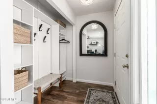 Photo #3: 6992864 Listing 