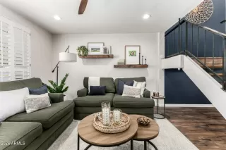 Photo #5: 6992864 Listing 