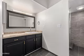 Photo #6: 6992878 Listing 