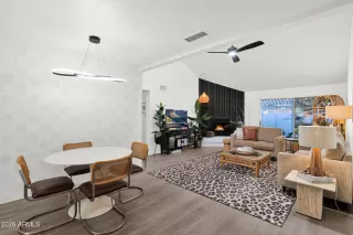 Photo #3: 6992889 Listing 