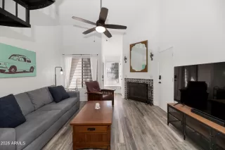 Photo #4: 6992917 Listing