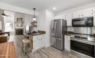 Photo #6: 6992917 Listing