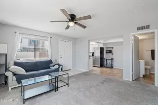 Photo #5: 6992963 Listing