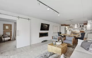 Photo #4: 6992973 Listing