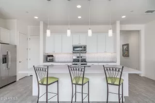 Photo #6: 6993158 Listing 