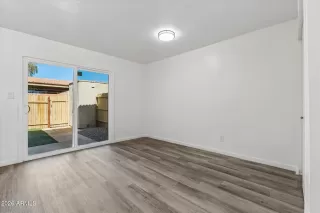 Photo #3: 6993191 Listing 