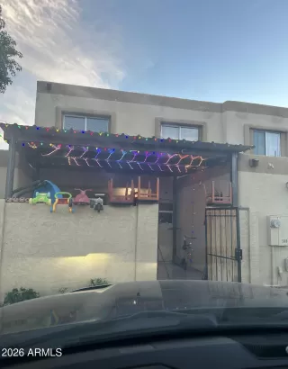 Browse active condo listings in HALLCRAFT