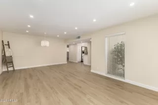 Photo #2: 6993253 Listing 