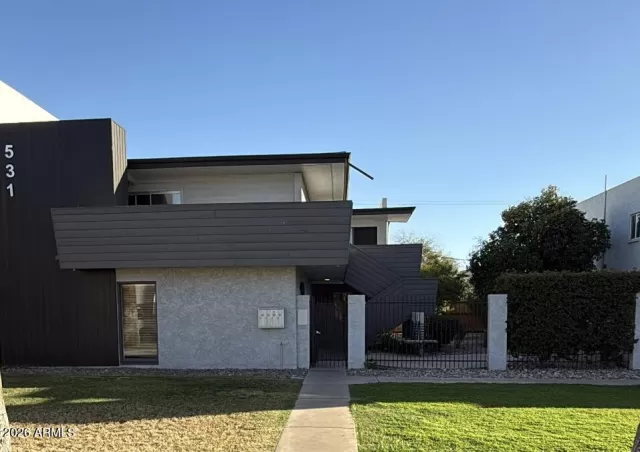 MLS: 6993270 Condo For Sale