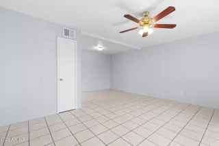 Photo #6: 6993313 Listing