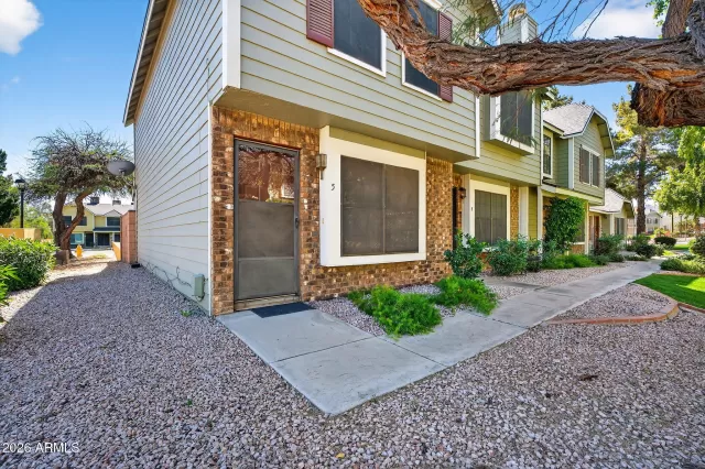 MLS: 6993362 Condo For Sale