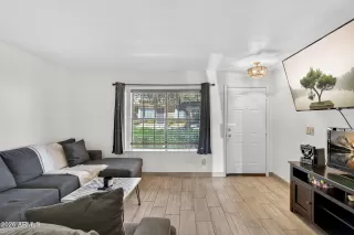 Photo #5: 6993362 Listing