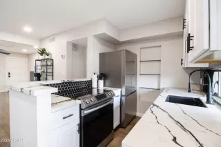 Photo #6: 6993373 Listing 