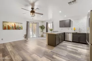 Photo #4: 6993426 Listing 