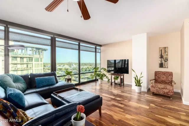 MLS: 6993472 Condo For Sale