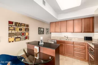 Photo #5: 6993472 Listing 