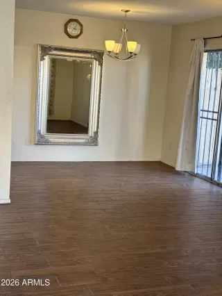 Photo #2: 6993600 Listing 