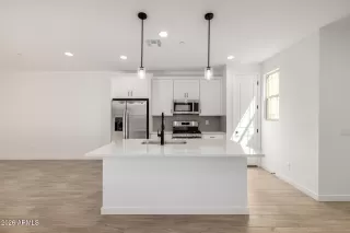 Photo #3: 6993622 Listing 