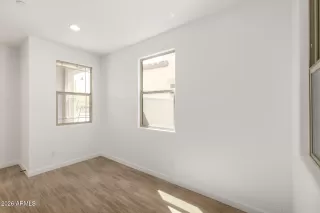 Photo #6: 6993622 Listing 