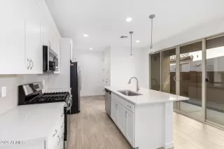 Photo #2: 6993672 Listing 